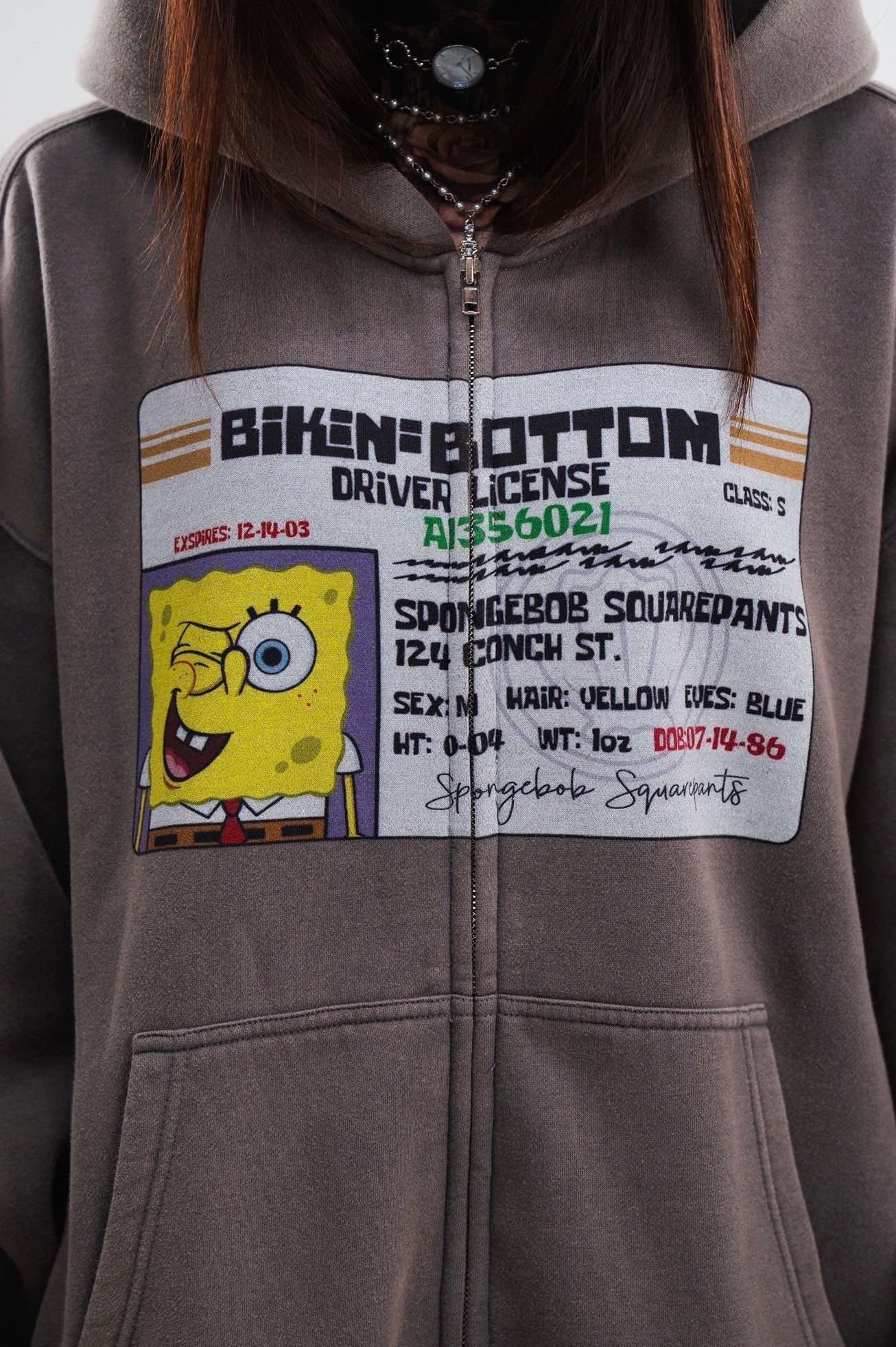PRE-ORDER: SPONGEBOB ZIPPER GREY