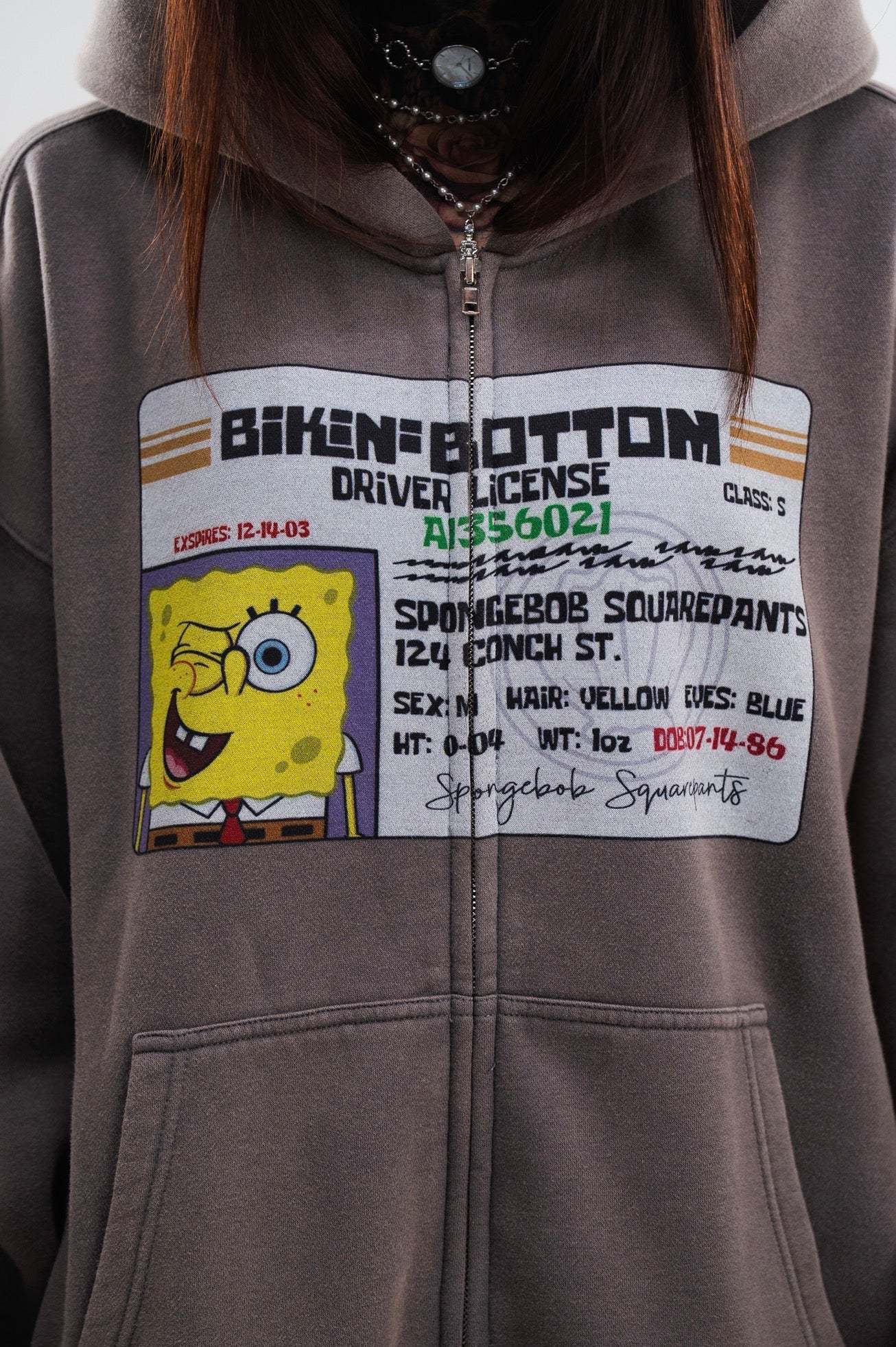PRE-ORDER: SPONGEBOB ZIPPER GREY