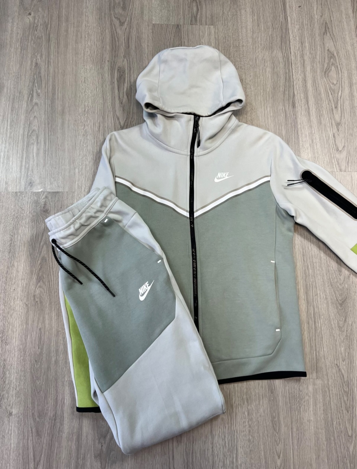 Tech Fleece Set 2021-20 colors Image - 14