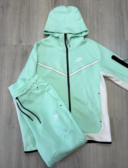 Tech Fleece Set 2021-20 colors Image - 13