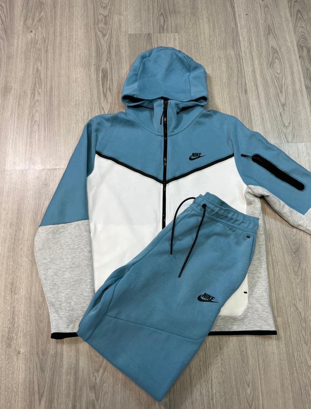 Tech Fleece Set 2021-20 colors Image - 12