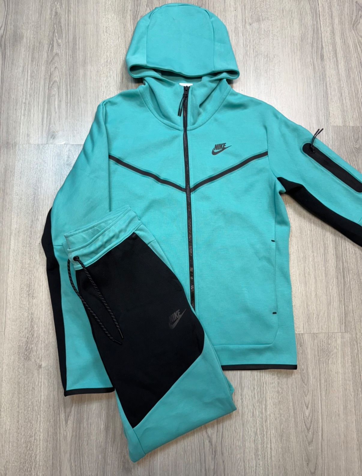 Tech Fleece Set 2021-20 colors Image - 10