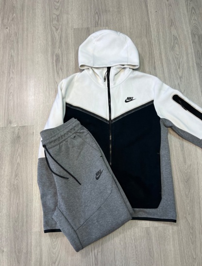 Tech Fleece Set 2021-20 colors Image - 3