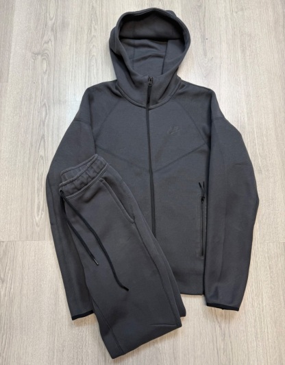 Tech Fleece Set 2023-20 colors Image - 20