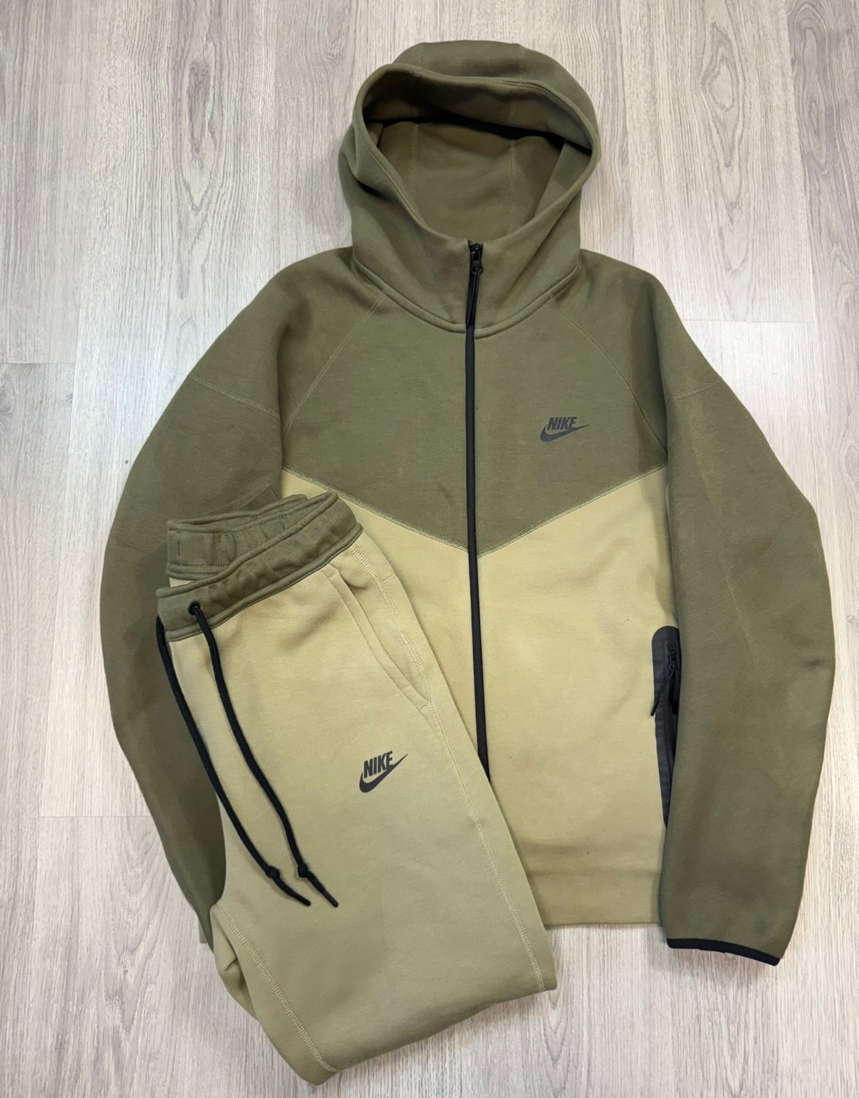 Tech Fleece Set 2023-20 colors Image - 3