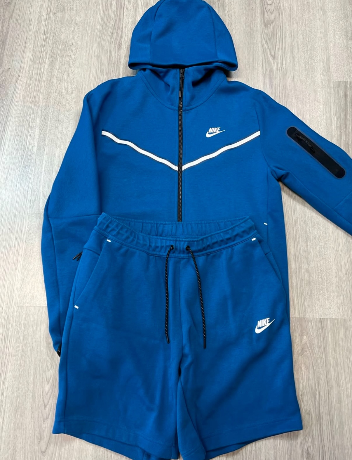 Tech Fleece Sweatshirt & Shorts Set-20 colors Image - 9