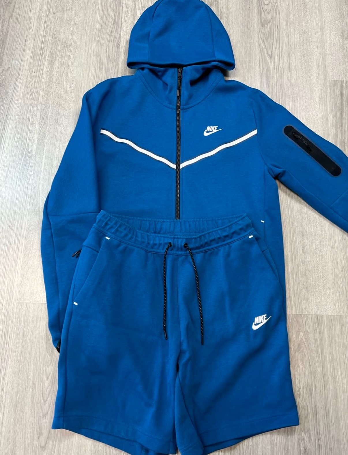 Tech Fleece Sweatshirt & Shorts Set-20 colors Image - 9