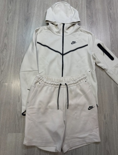 Tech Fleece Sweatshirt & Shorts Set-20 colors Image - 1