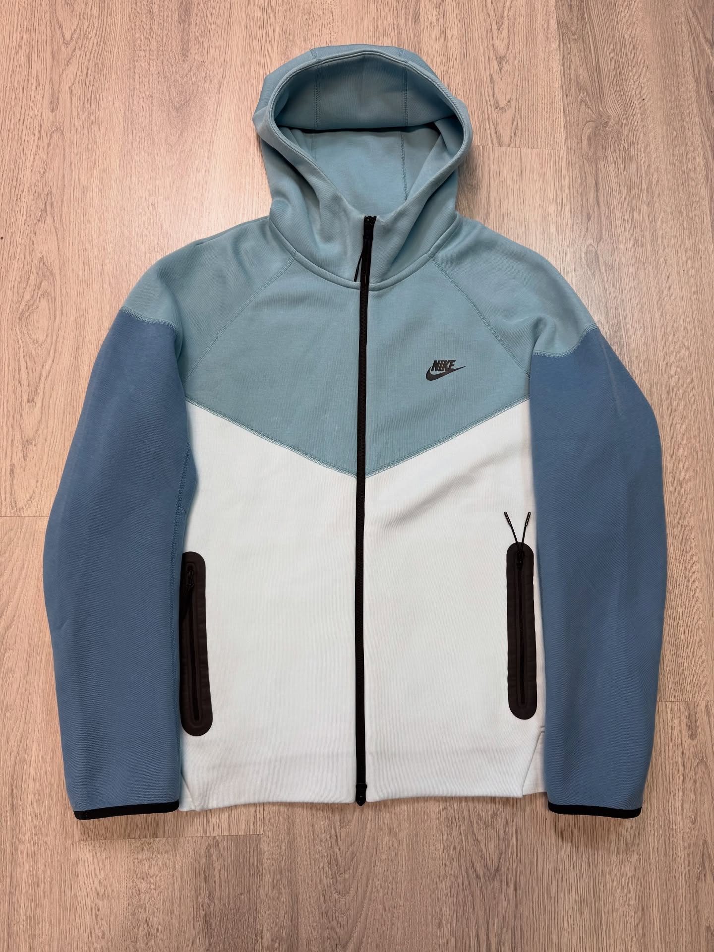 Tech Fleece 2023-20 colors