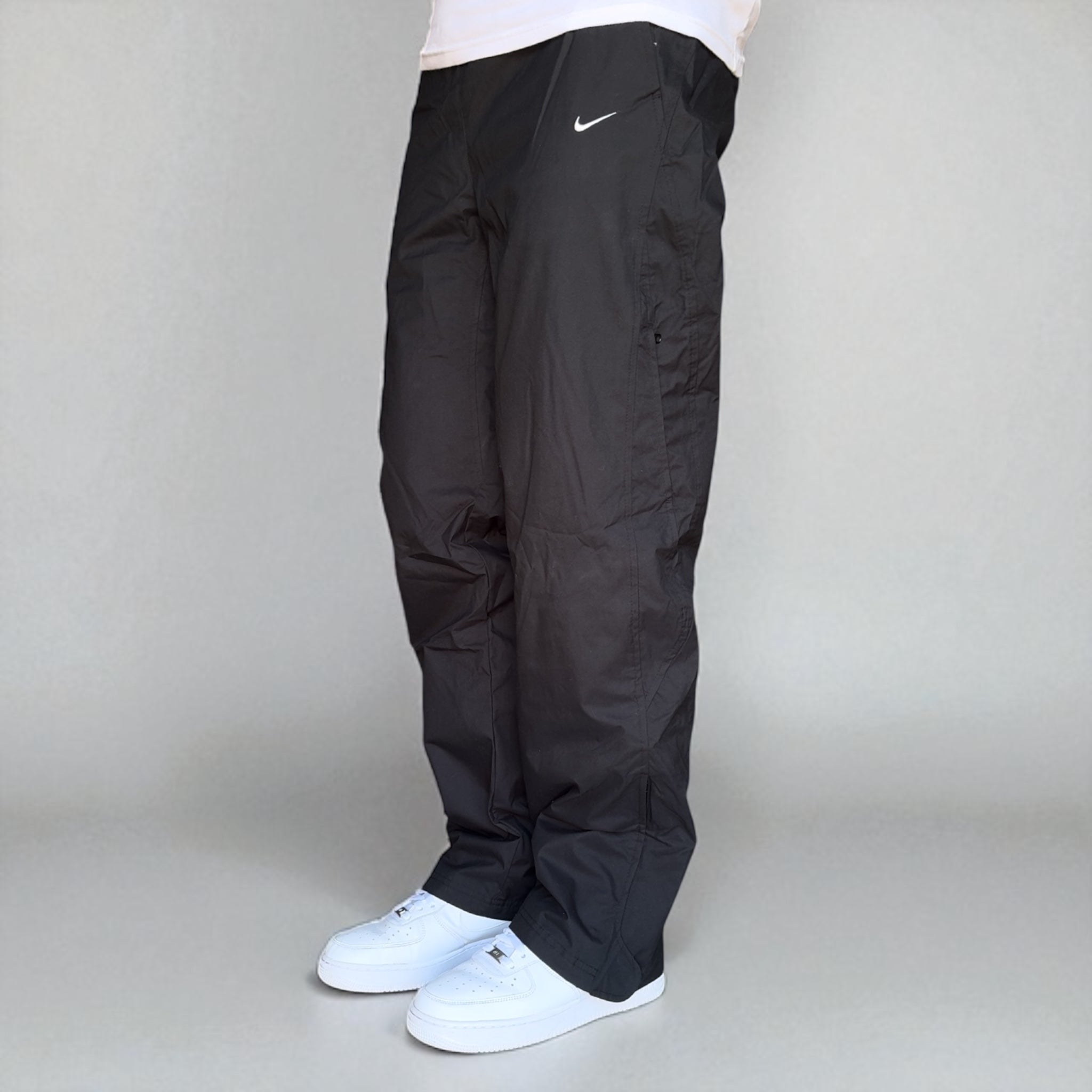RARE 2000s Baggy Trackpants Black-Maverick