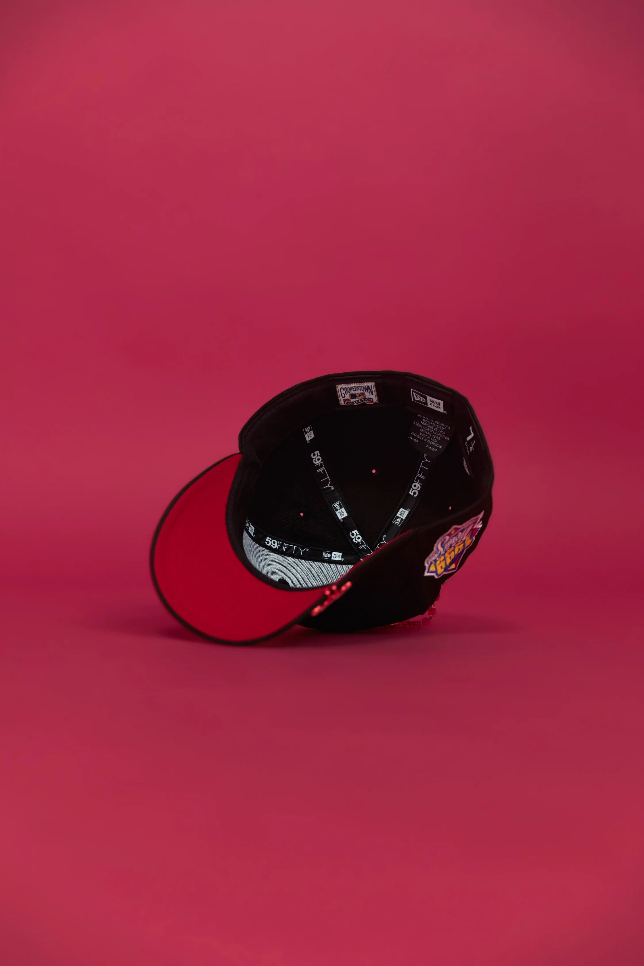 NEW ERA 59FIFTY BLACK ATLANTA BRAVES W/ RED HEART + 1999 WORLD SERIES SIDE PATCH-Maverick