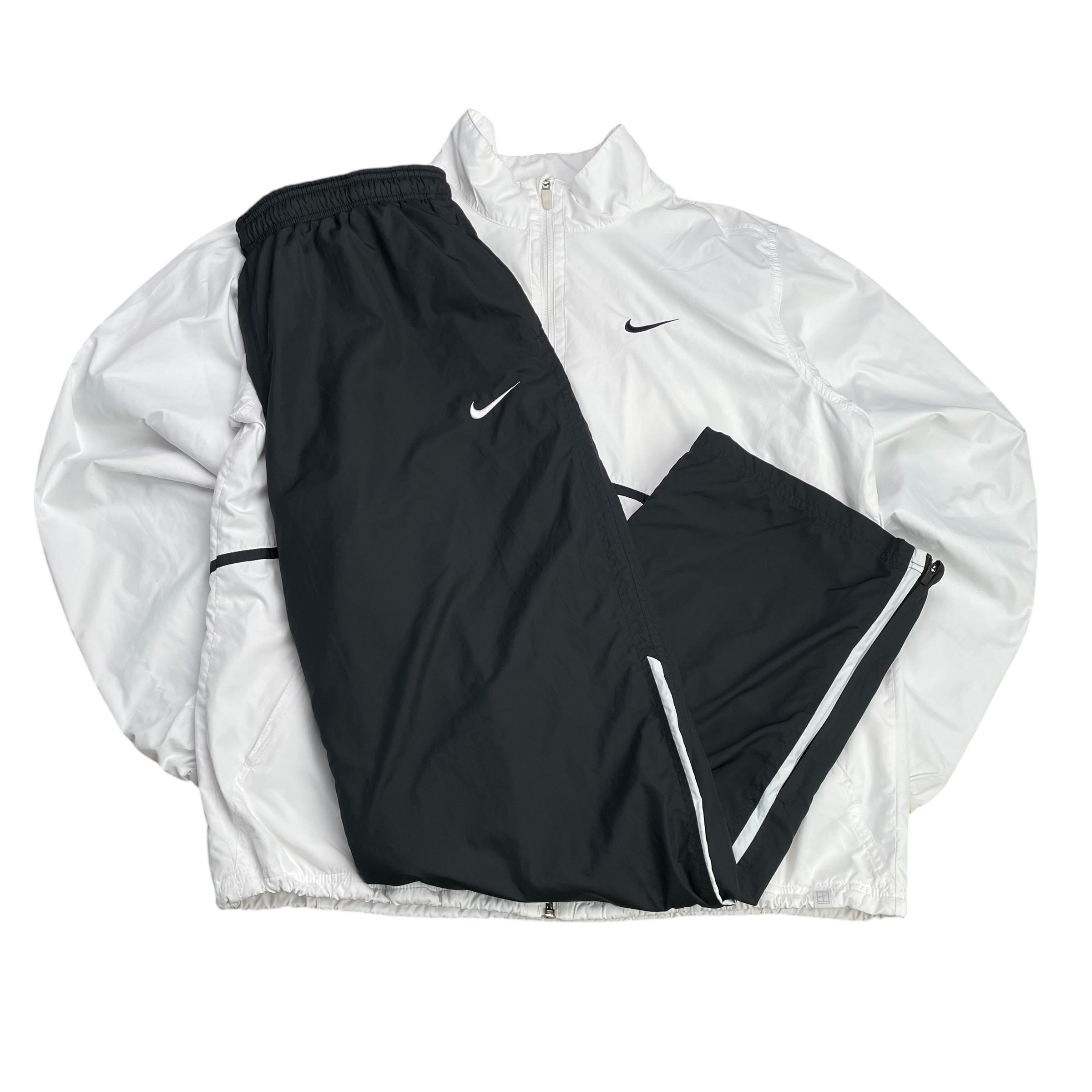 Tracksuit-Maverick