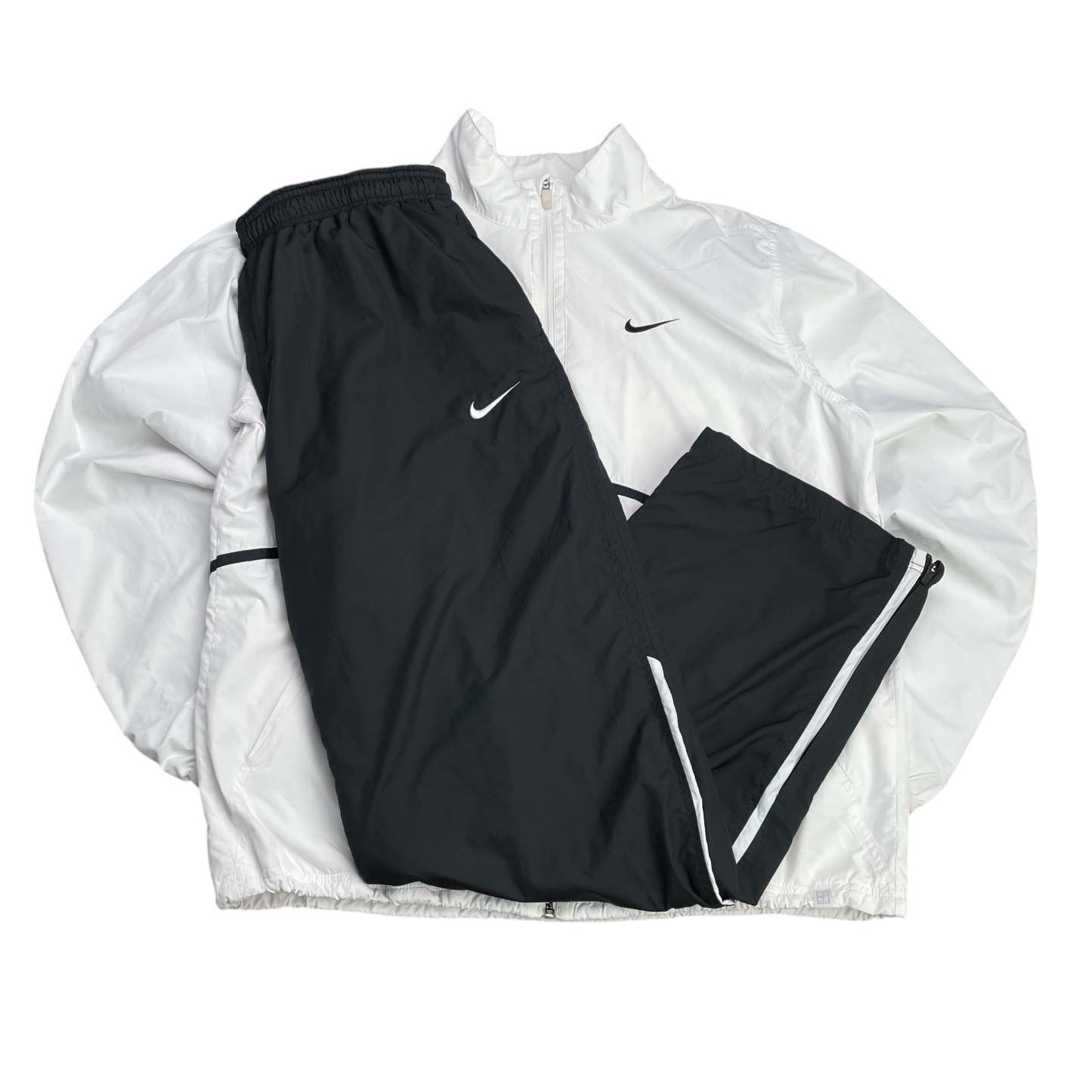 Tracksuit-Maverick