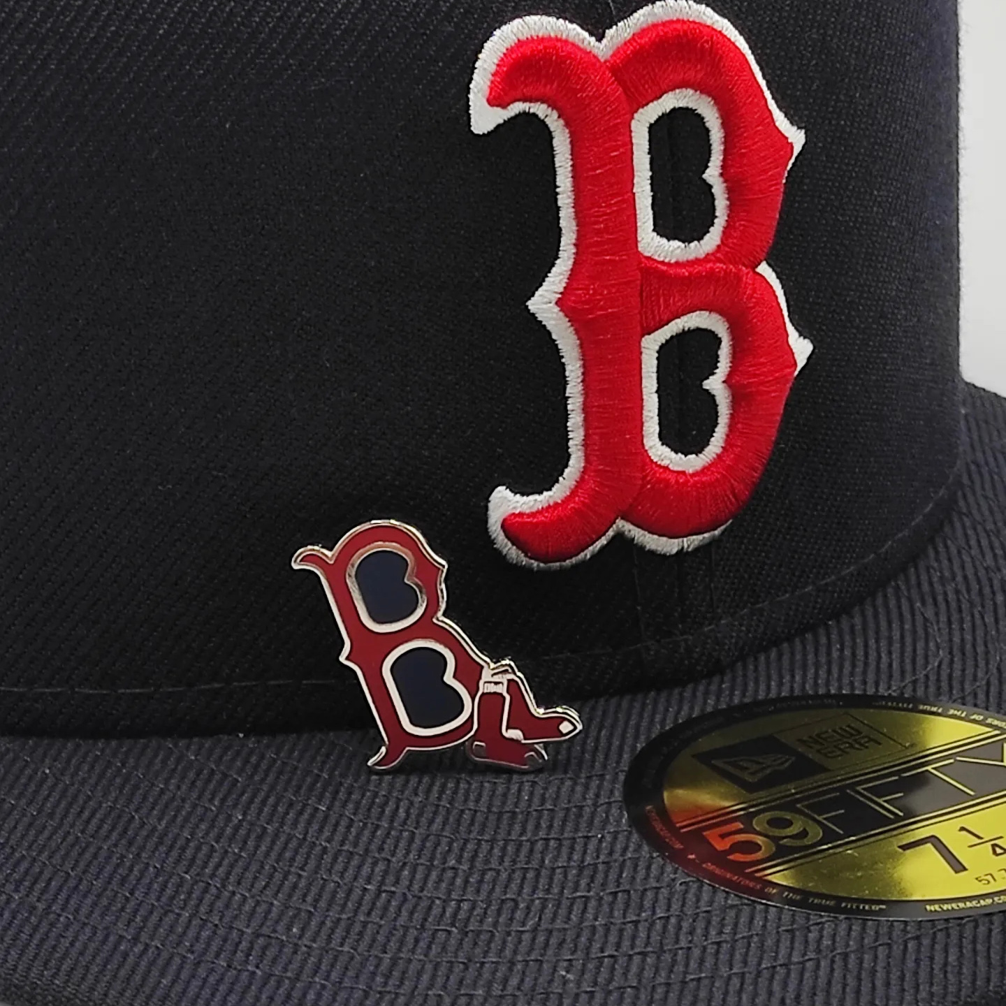 NEW ERA PIN METALICO BOSTON RED SOX-Maverick