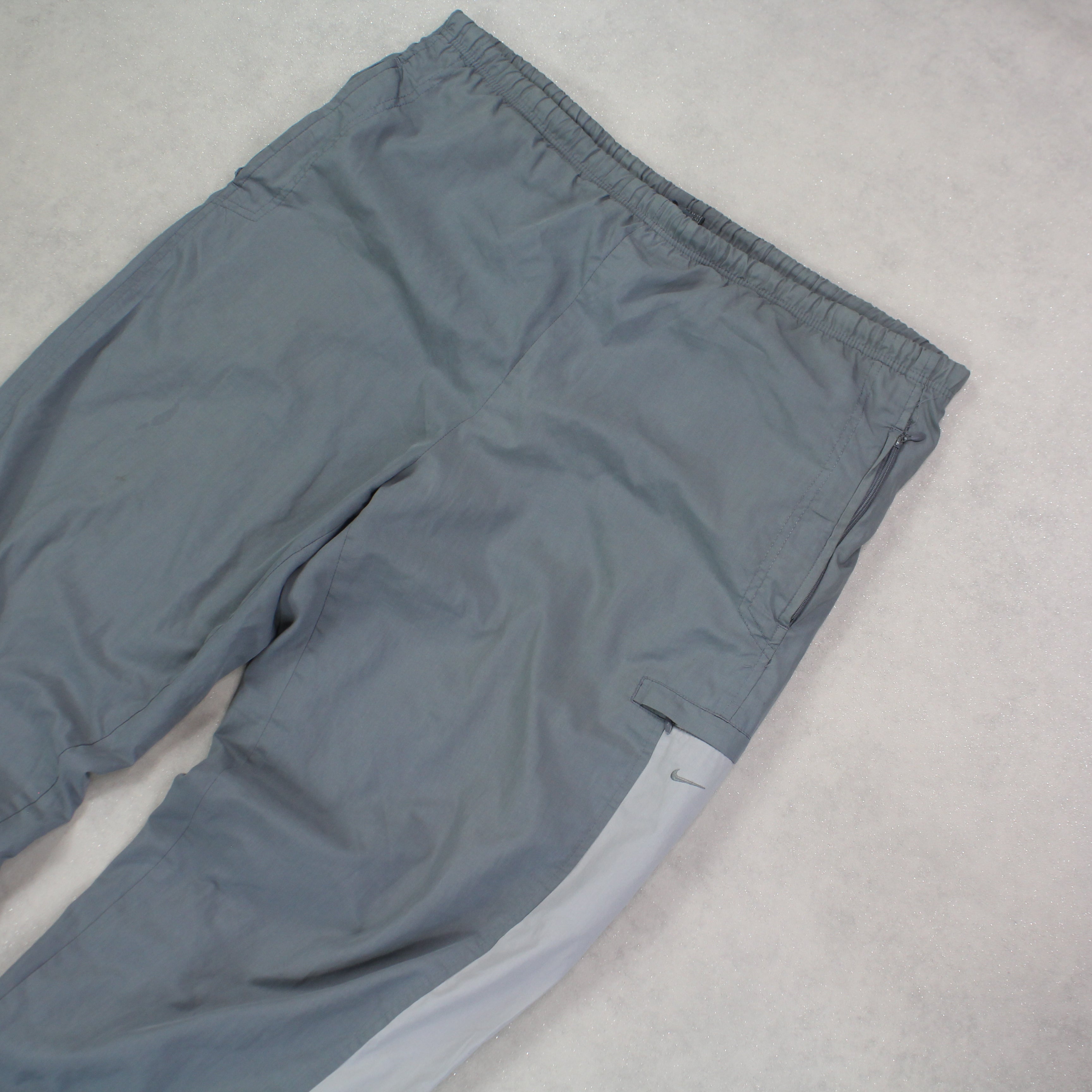 RARE 2000s Trackpants Grey-Maverick
