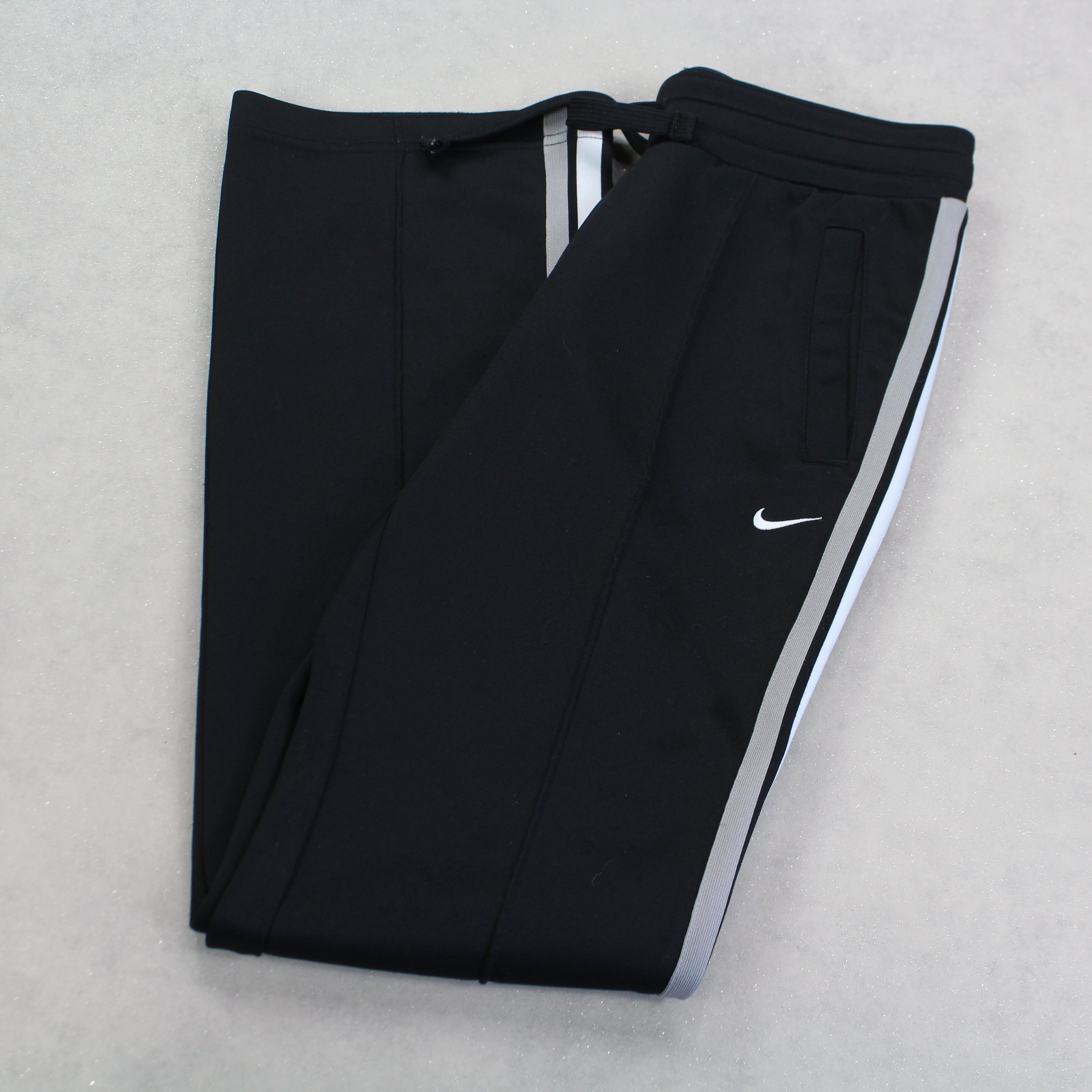 RARE 00s Trackpants Black-Maverick