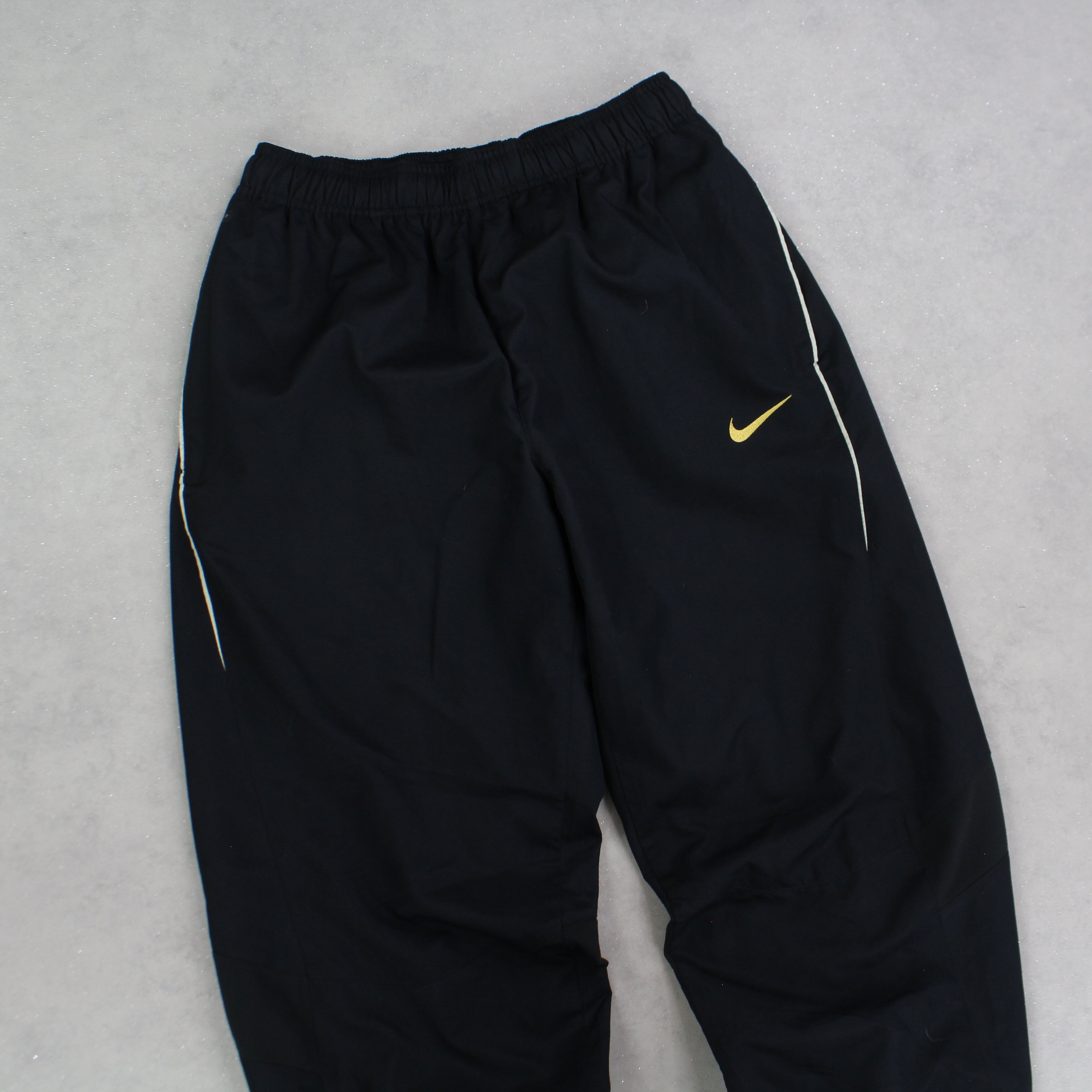 RARE 2000s Trackpants Black-Maverick