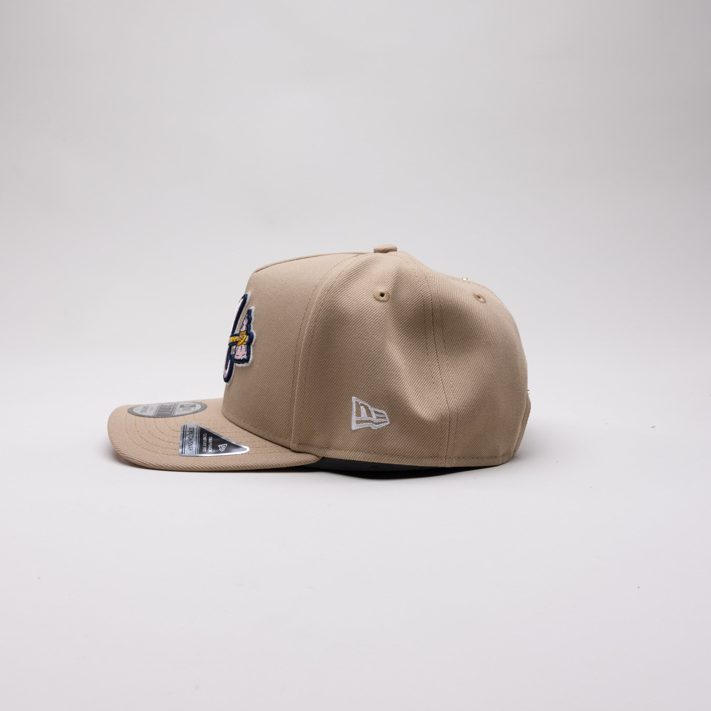 NEW ERA EXCLUSIVE 9FIFTY A-FRAME LIGHT KHAKI ATLANTA BRAVES SNAPBACK W/ 2000 ALL STAR GAME SIDE PATCH-Maverick