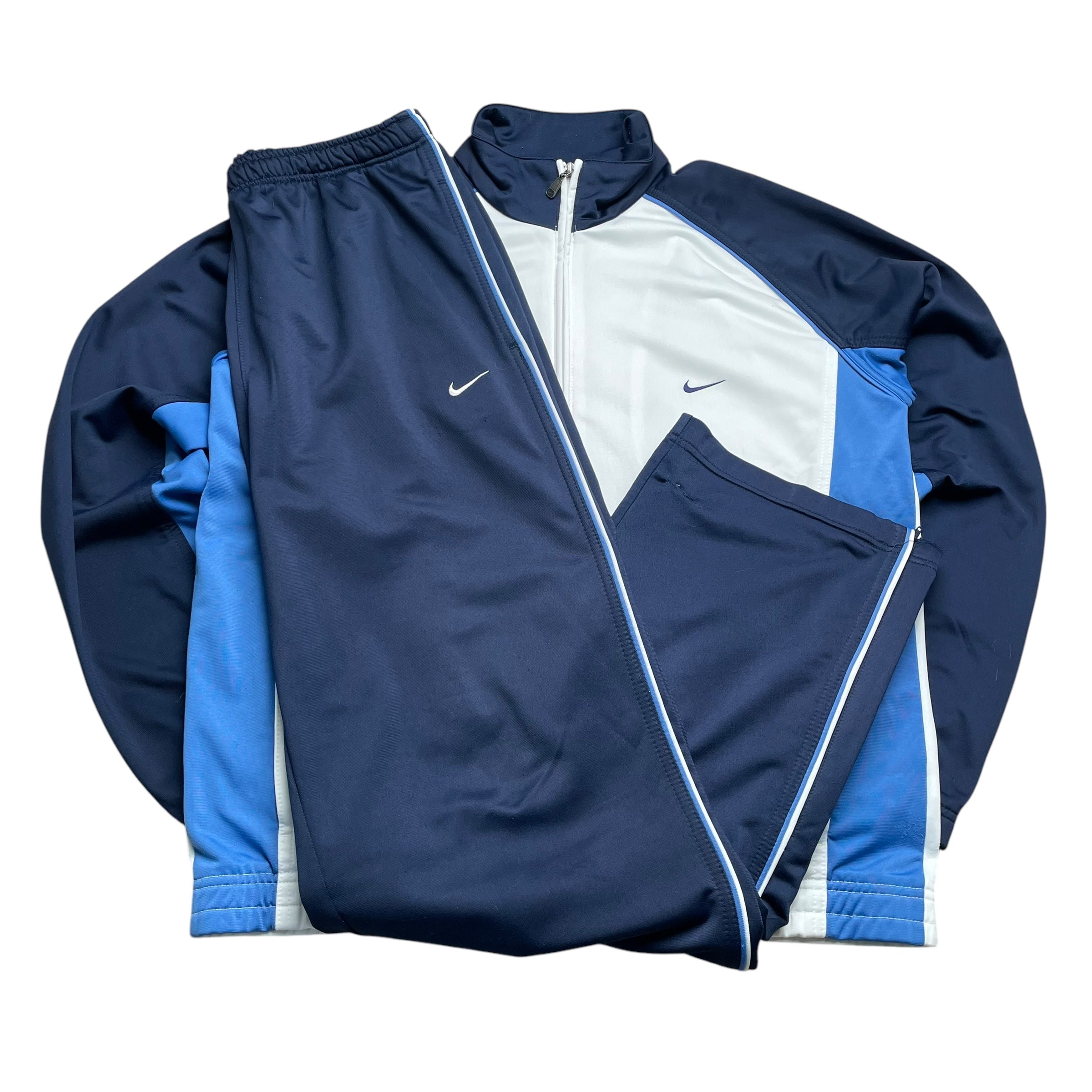 Tracksuit-Maverick