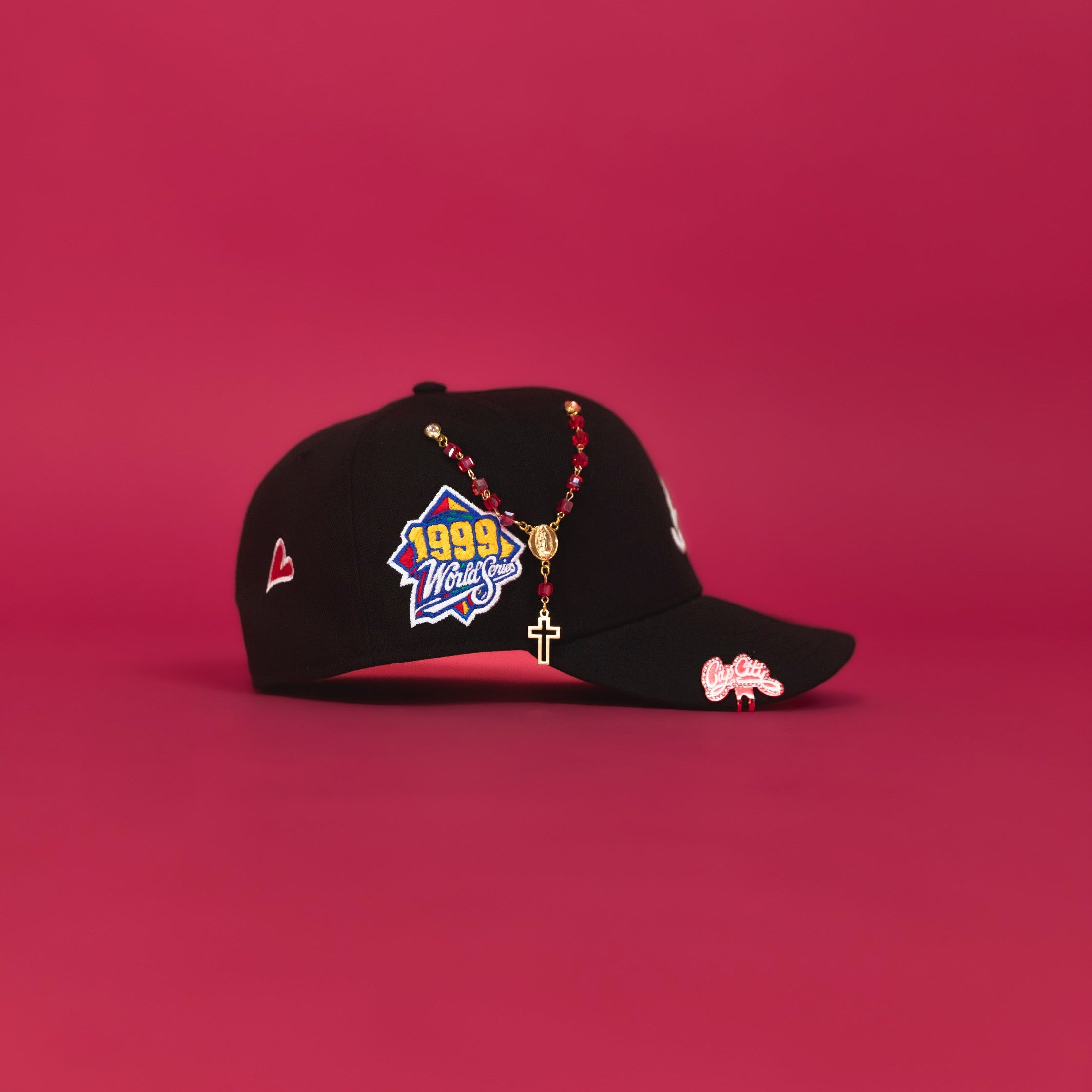 NEW ERA 59FIFTY BLACK ATLANTA BRAVES W/ RED HEART + 1999 WORLD SERIES SIDE PATCH-Maverick