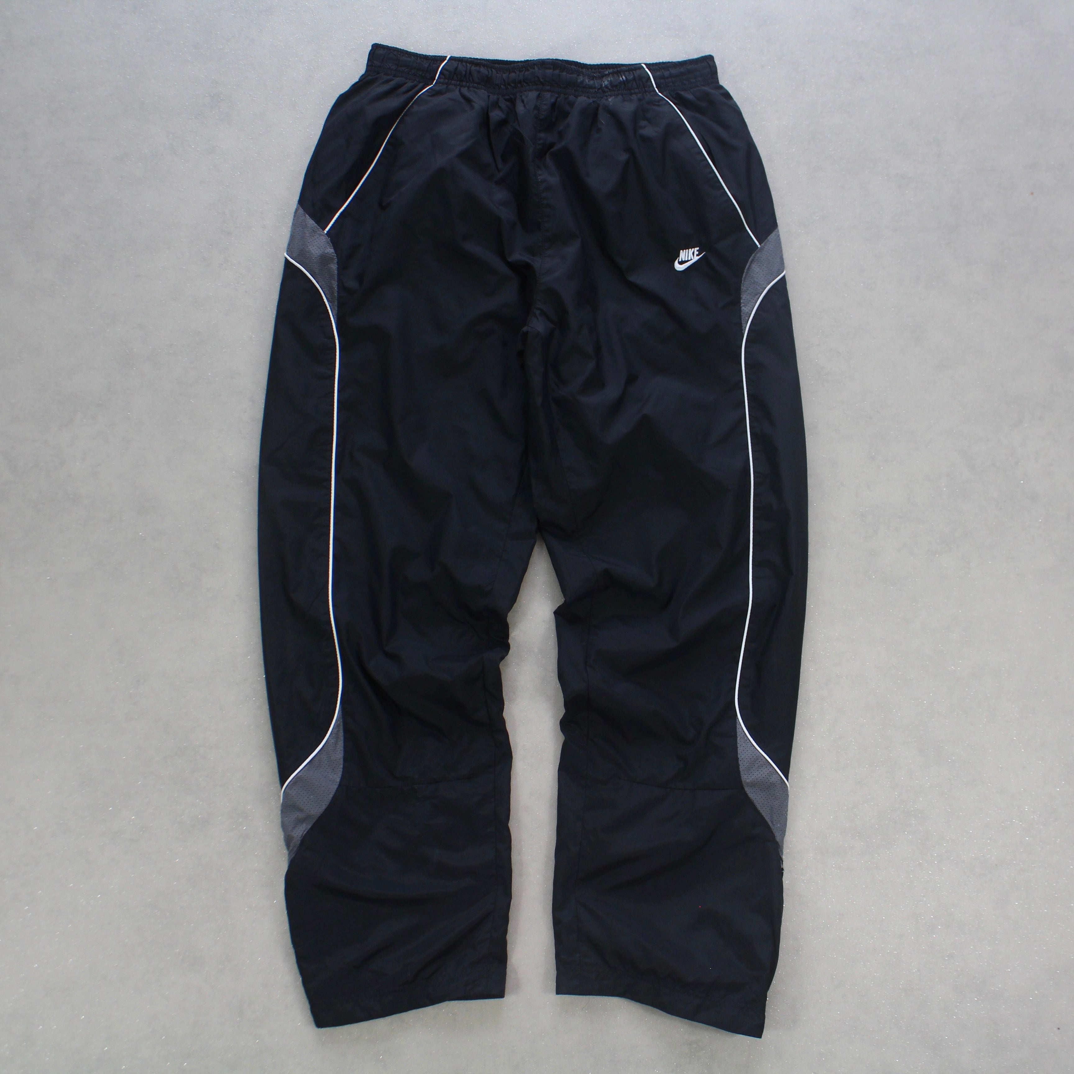 RARE 2000s Trackpants Black-Maverick