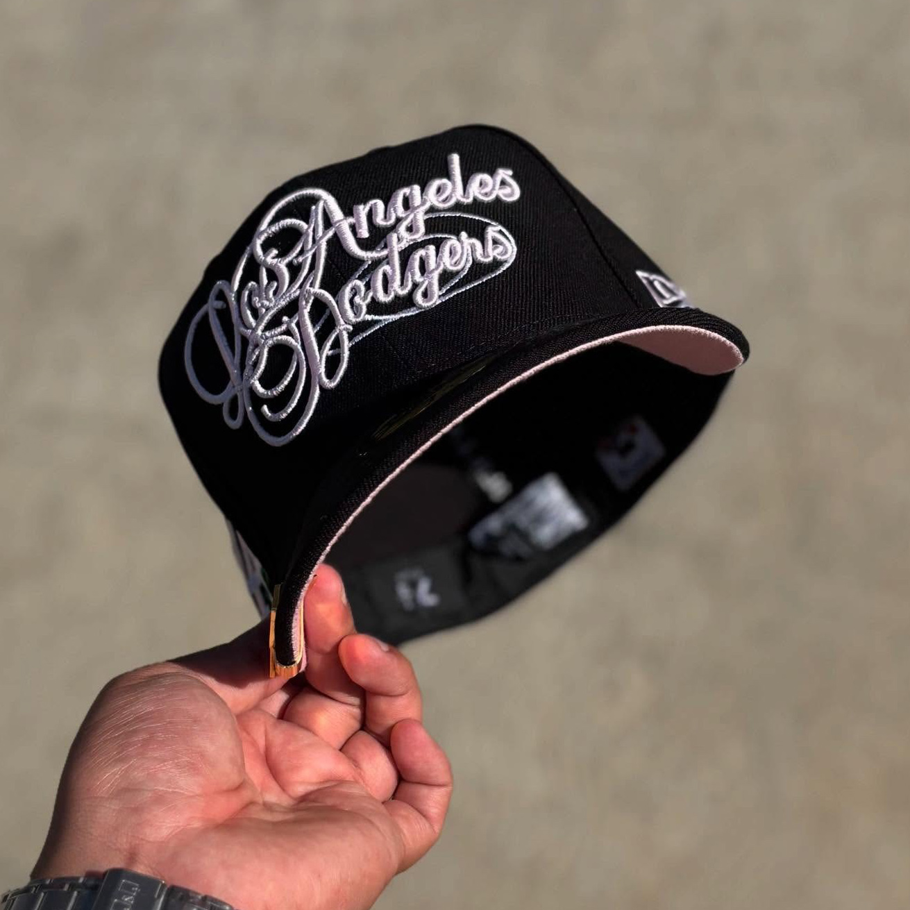 NEW ERA  LOS ANGELES DODGERS SCRIPT BLACK PINK PRIME EMBROIDERED CASUAL BASEBALL CAP-Maverick