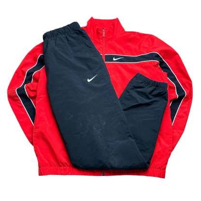 Tracksuit-Maverick