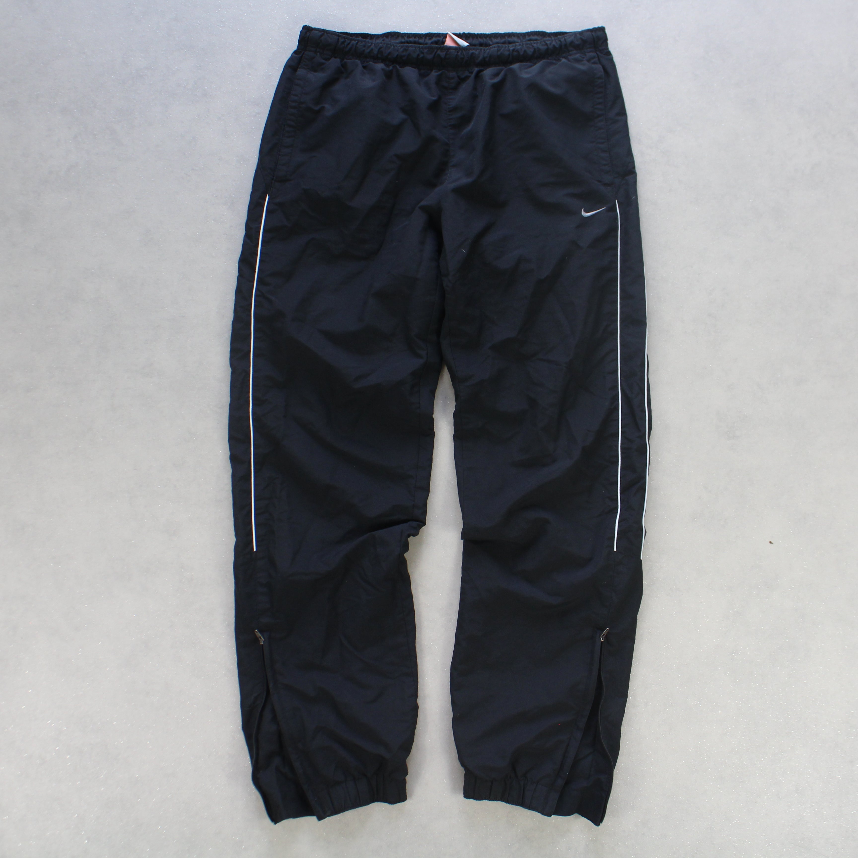 RARE 2000s Trackpants Black-Maverick