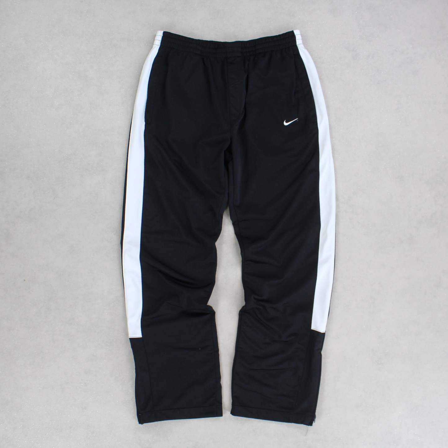RARE 00s Trackpants Black-Maverick