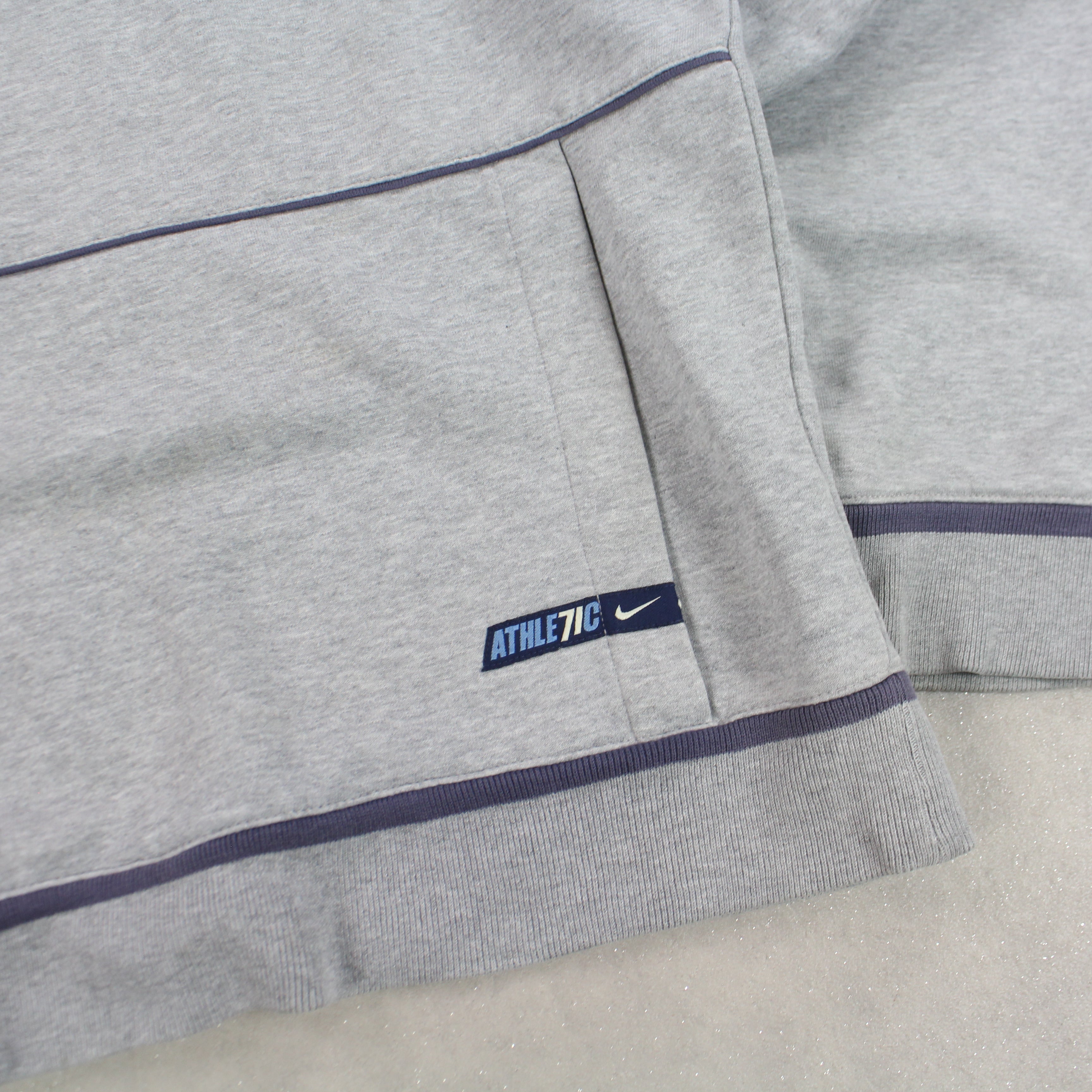 RARE 2000s  ‘Just Do It’ Hoodie Grey-Maverick