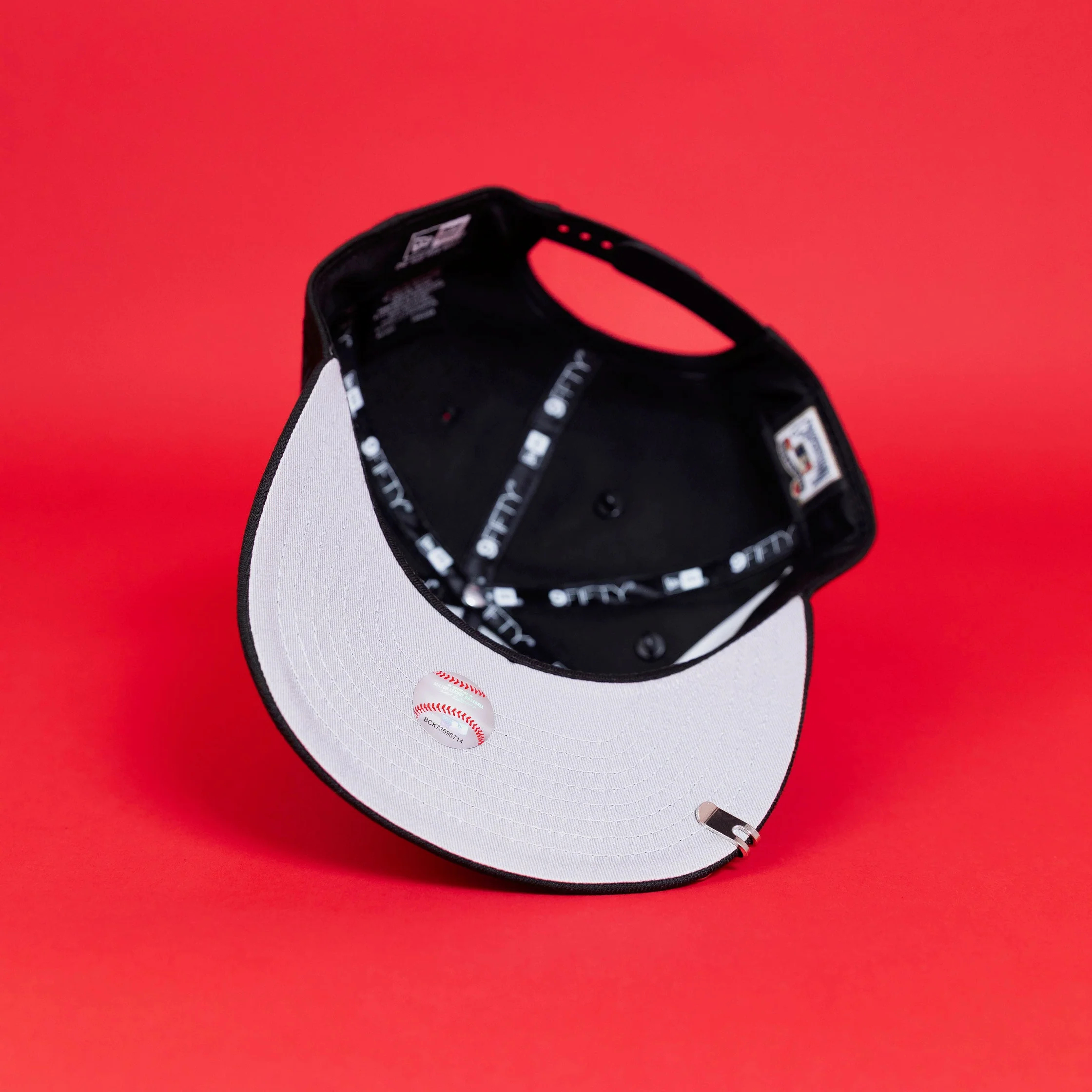 NEW ERA EXCLUSIVE 9FIFTY A-FRAME BLACK NEW YORK YANKEES SNAPBACK W/ 1999 WORLD SERIES SIDE PATCH-Maverick