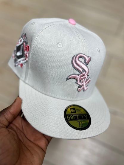 NEW ERA CHICAGO WHITE SOX 2023 MOTHER'S DAY LOW PROFILE EMBROIDERED CASUAL BASEBALL CAP-Maverick