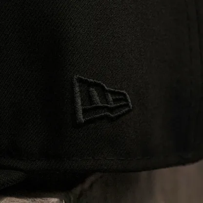 NEW YORK YANKEES MLB BLACK GRAY UV / NEW ERA 59FIFTY FITTED CAP-Maverick