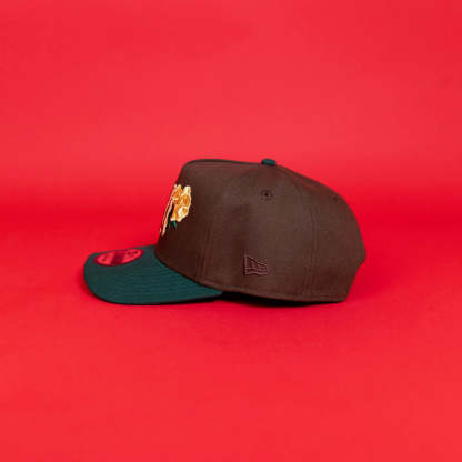 NEW ERA EXCLUSIVE 9FIFTY A-FRAME BROWN/ PINE GREEN NEW YORK YANKEES SNAPBACK W/ ROSE + 1996 WORLD SERIES SIDE PATCH-Maverick