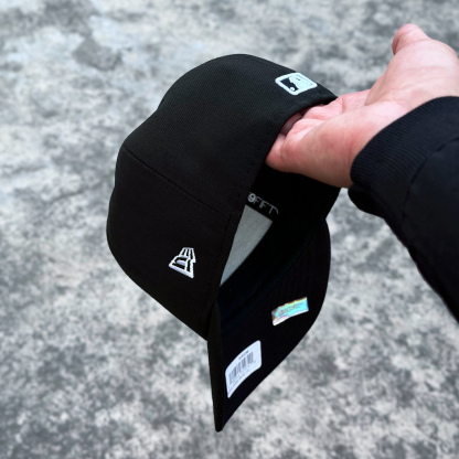 NEW ERA CHICAGO WHITE SOX SCRIPT EMBROIDERED CASUAL BASEBALL CAP-Maverick