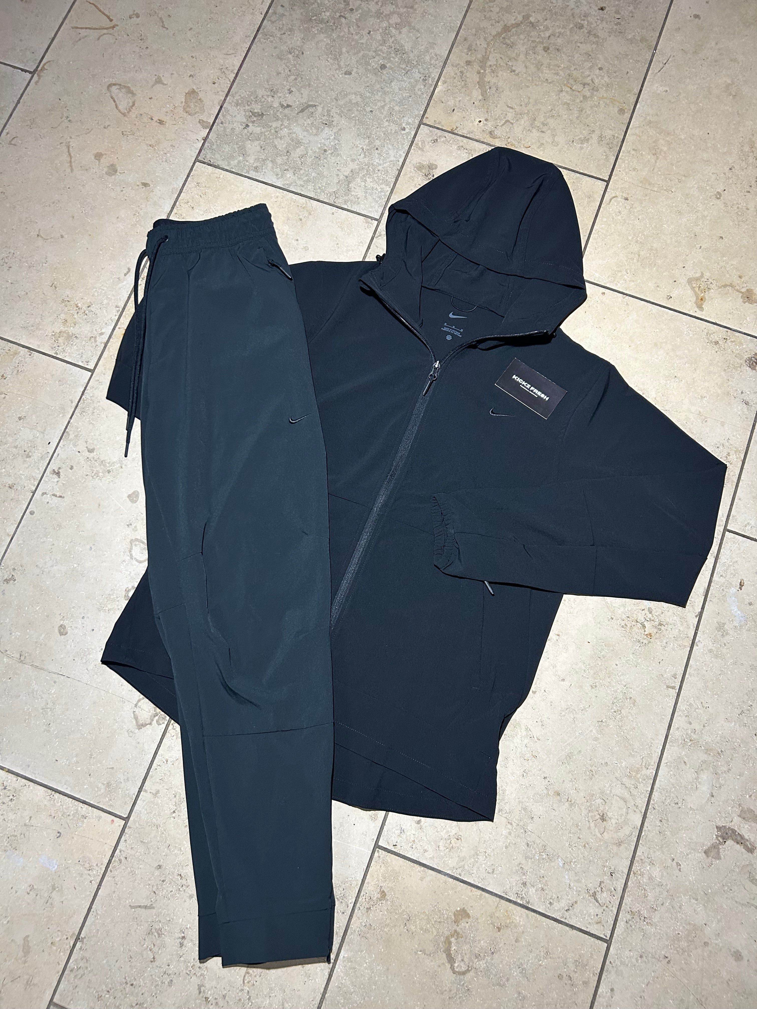 Woven challenger black tracksuit