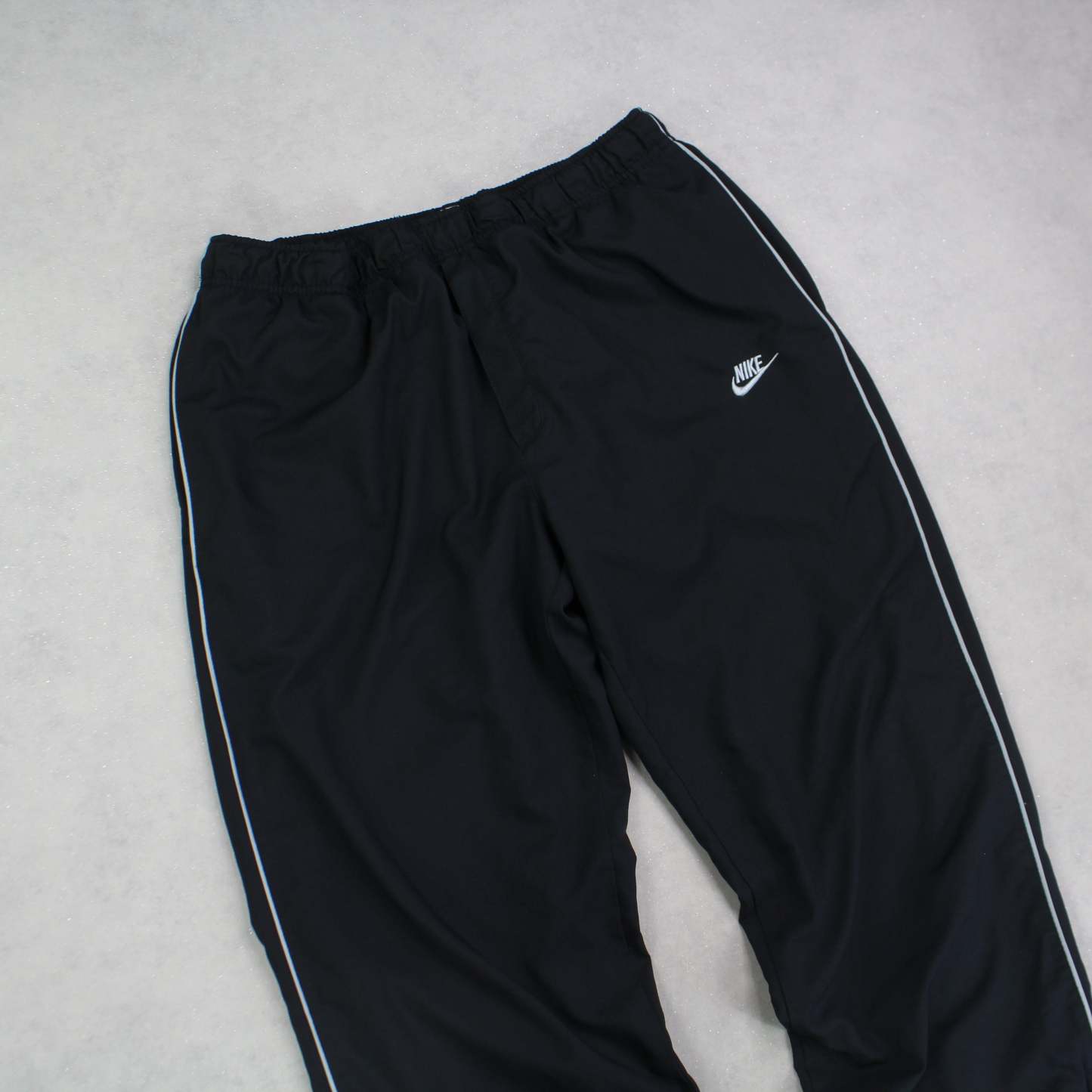 RARE 2000s Baggy Trackpants Black-Maverick