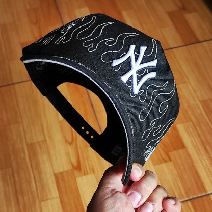 NEW ERA NEW YORK YANKEES FLAME BLACK 9 FORTY A-FRAME EMBROIDERED CASUAL BASEBALL CAP-Maverick