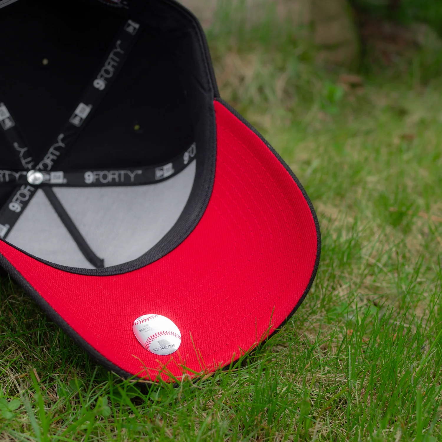 NEW ERA 9FORTY A-FRAME LOS ANGELES DODGERS ROSES BLACK / SCARLET UV SNAPBACK CA-Maverick