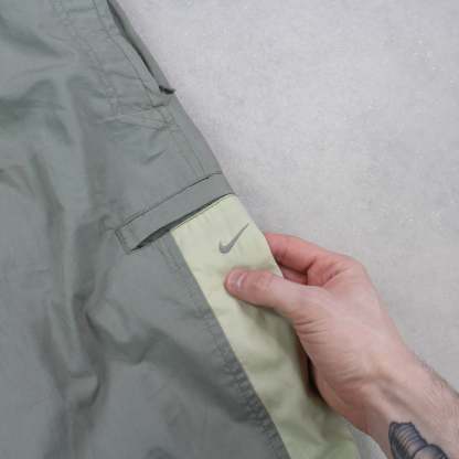 RARE 2000s Trackpants Green-Maverick