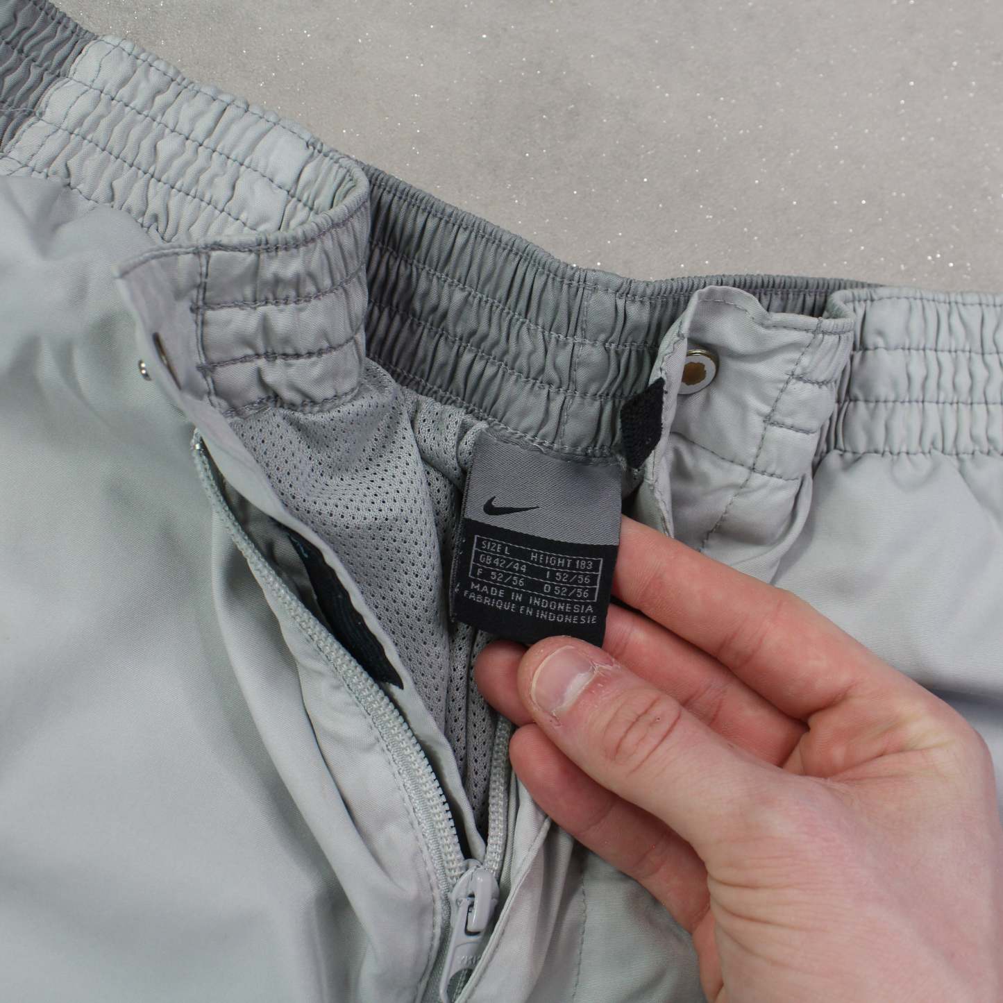 RARE 2000s Baggy Trackpants Grey-Maverick