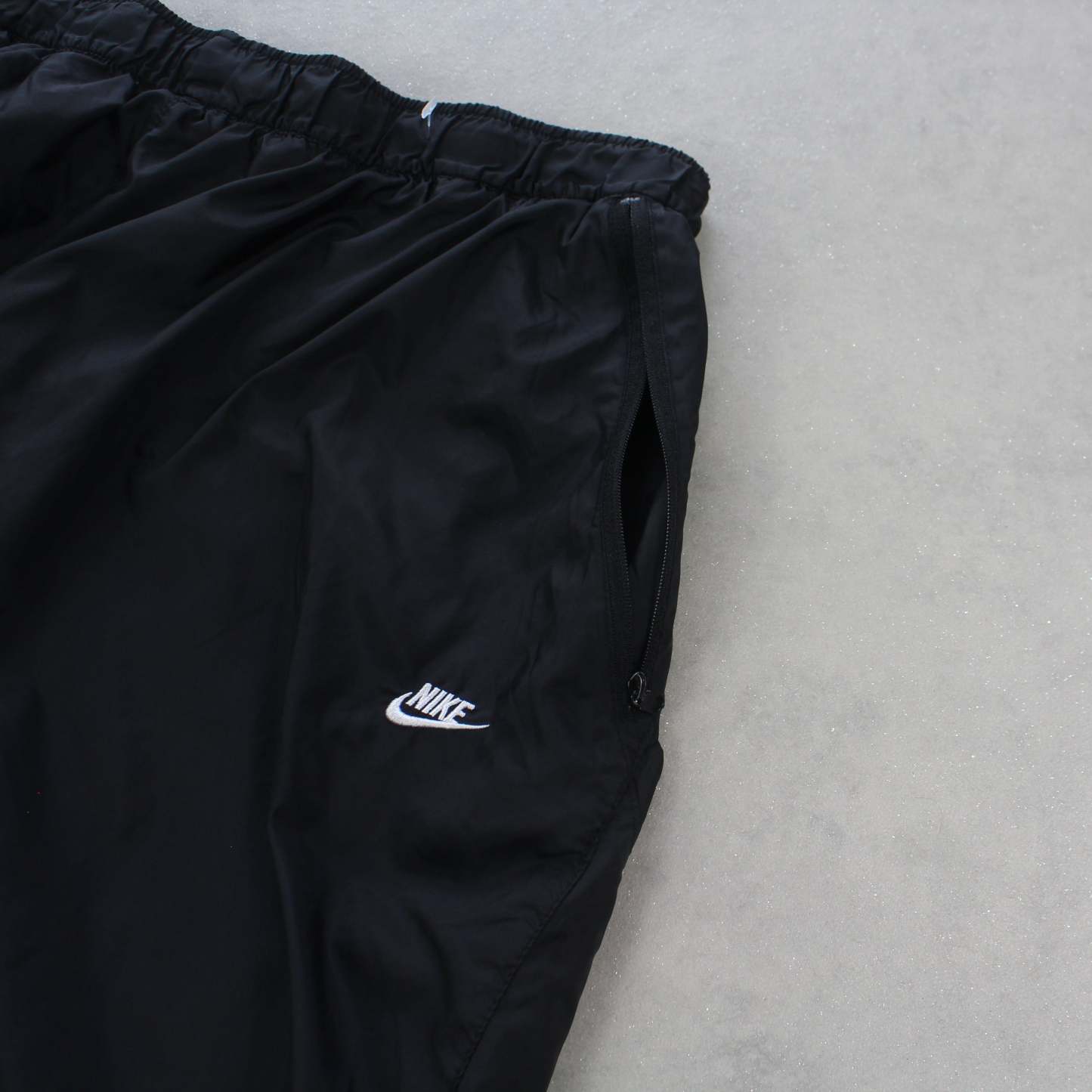 RARE 2000s Baggy Trackpants Black-Maverick