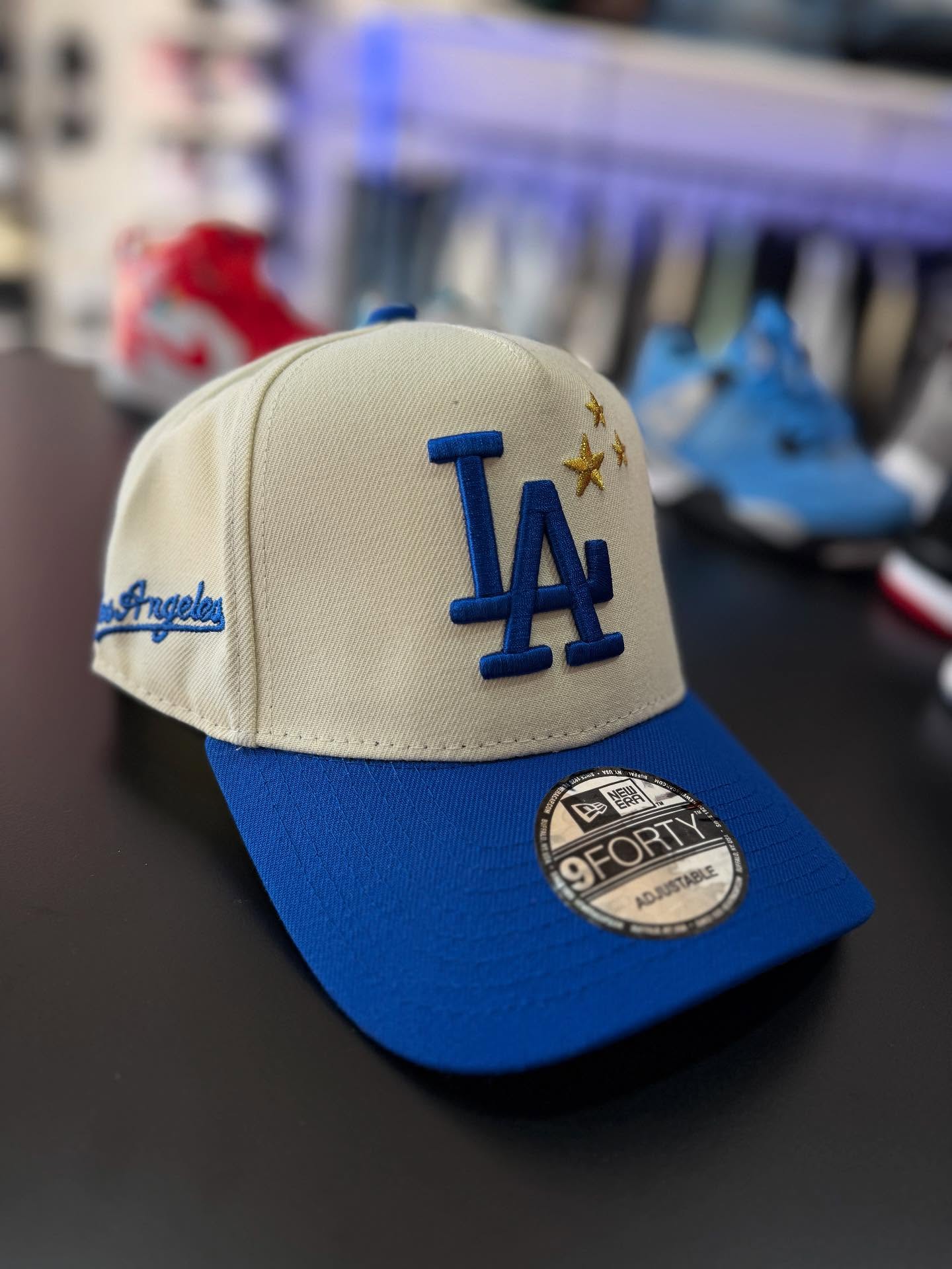 NEW ERA LOS ANGELES DODGERS CHROME TWO TONE EDITION 9FORTY A FRAME SNAPBACK HAT-Maverick