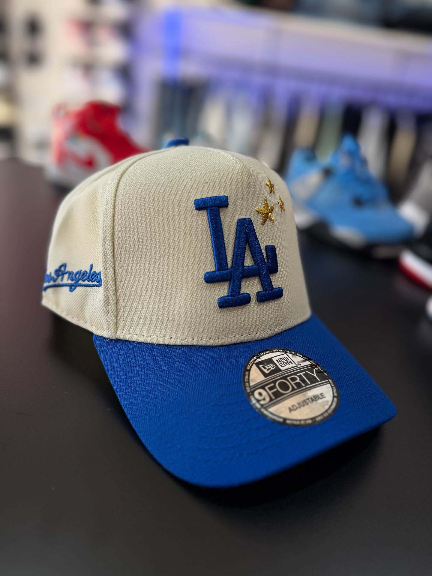 NEW ERA LOS ANGELES DODGERS CHROME TWO TONE EDITION 9FORTY A FRAME SNAPBACK HAT-Maverick