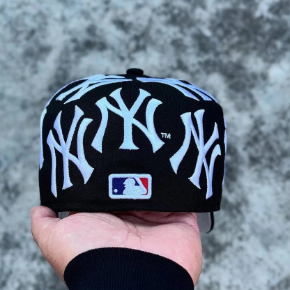 NEW ERA X SUPREME NEW YORK YANKEES EMBROIDERED CASUAL BASEBALL CAP-Maverick