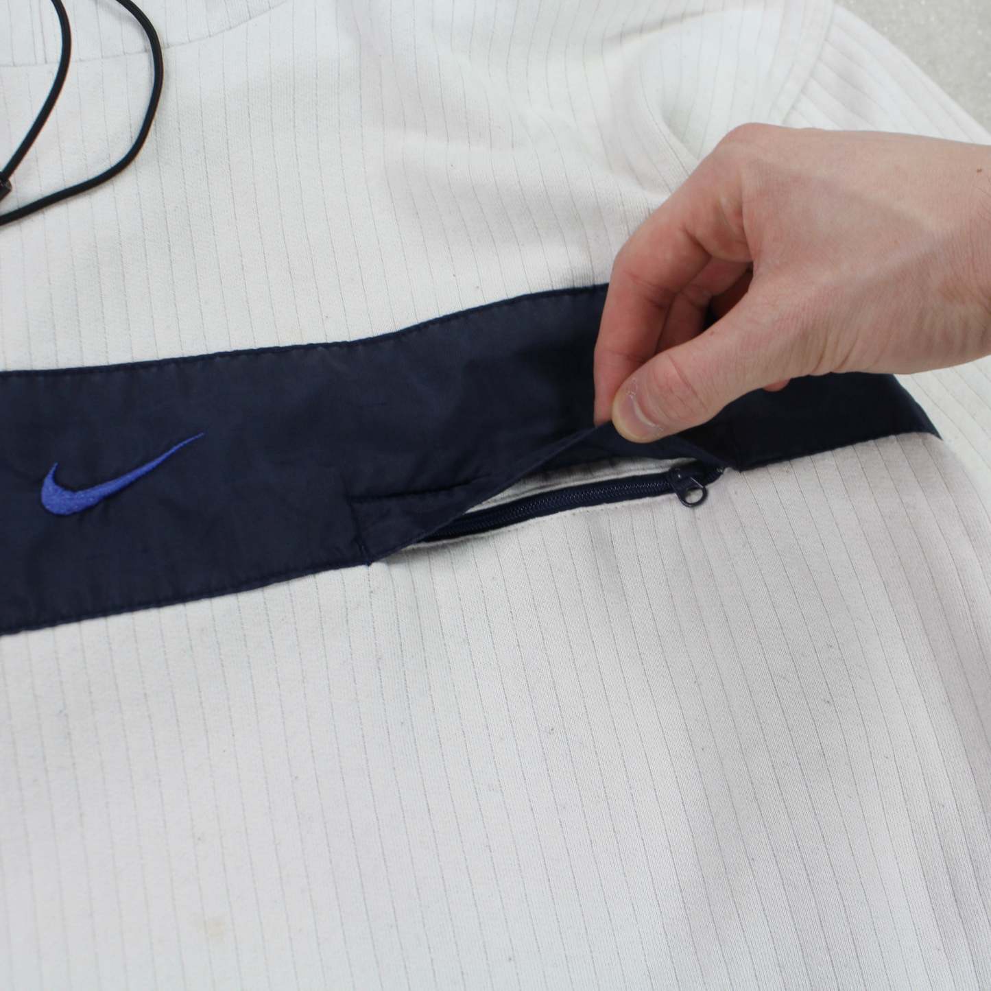 SUPER RARE 1990s  Hoodie Cream-Maverick