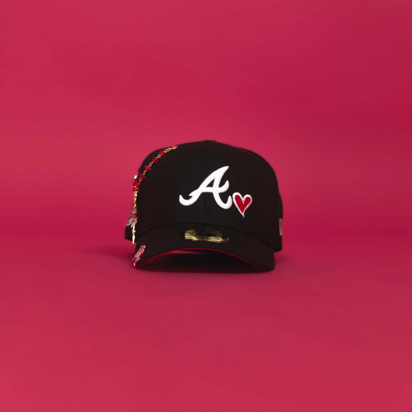 NEW ERA 59FIFTY BLACK ATLANTA BRAVES W/ RED HEART + 1999 WORLD SERIES SIDE PATCH-Maverick