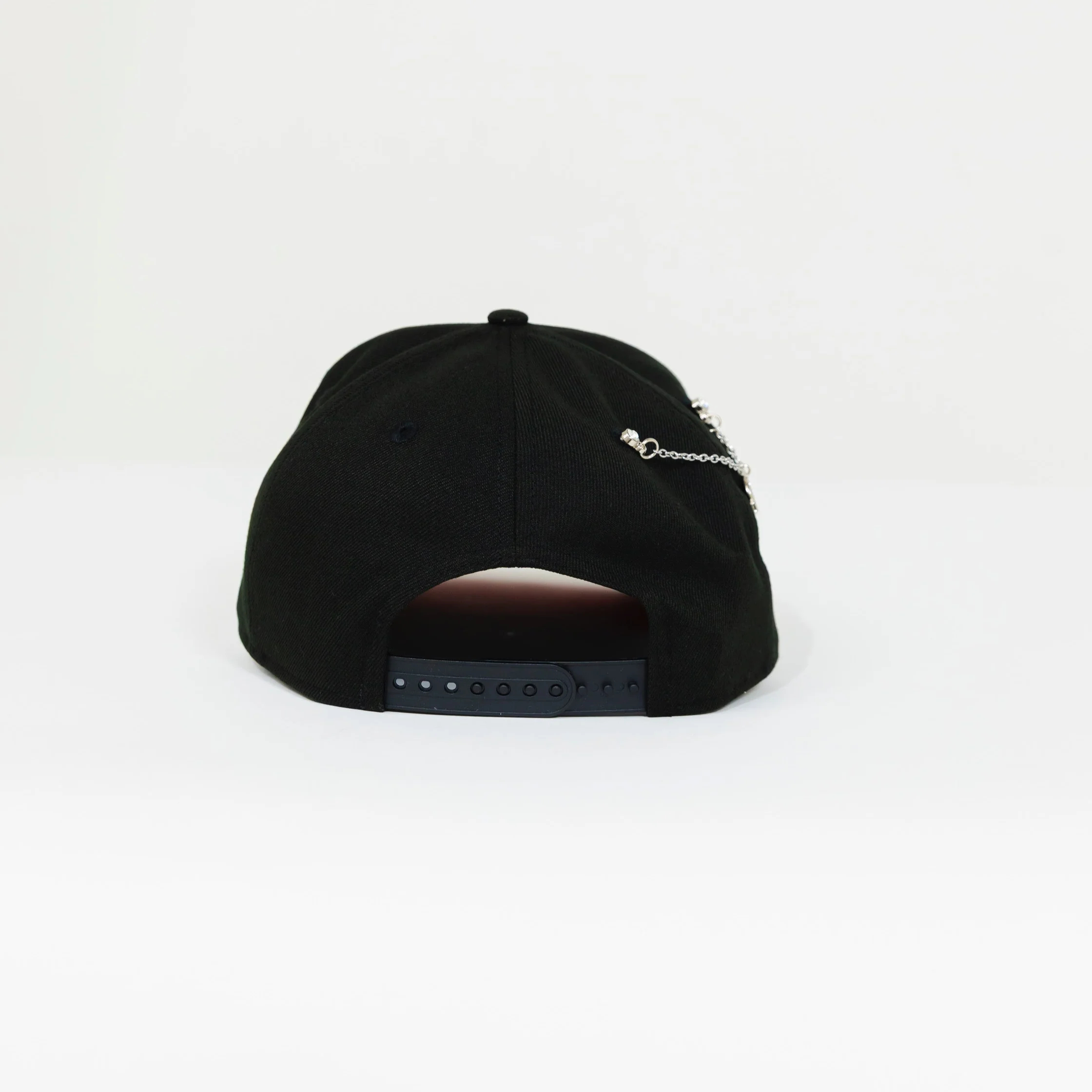 NEW ERA EXCLUSIVE 9FIFTY A-FRAME BLACK NEW YORK YANKEES SNAPBACK W/ 1999 WORLD SERIES SIDE PATCH-Maverick