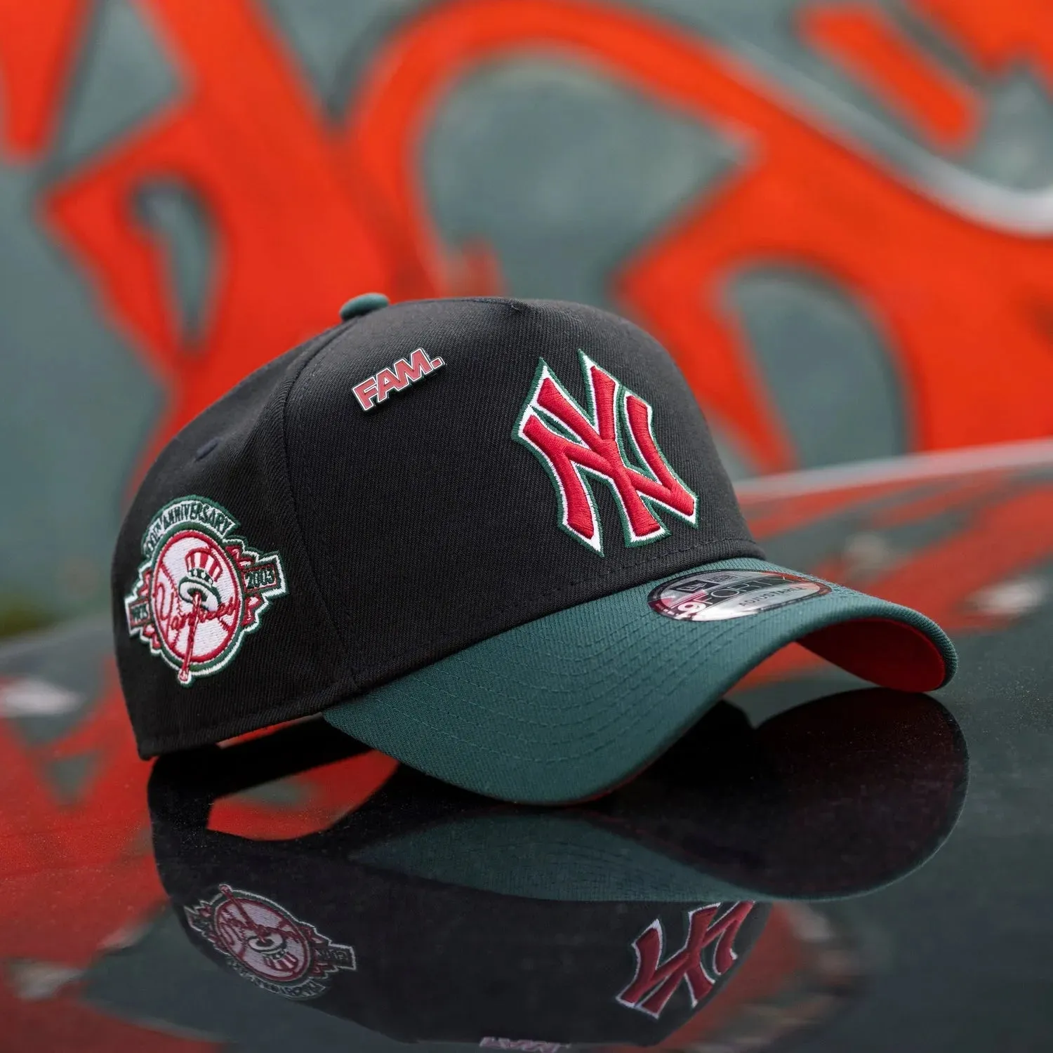 NEW ERA 9FORTY A-FRAME NEW YORK YANKEES 100TH ANNIVERSARY TWO TONE / SCARLET UV SNAPBACK-Maverick