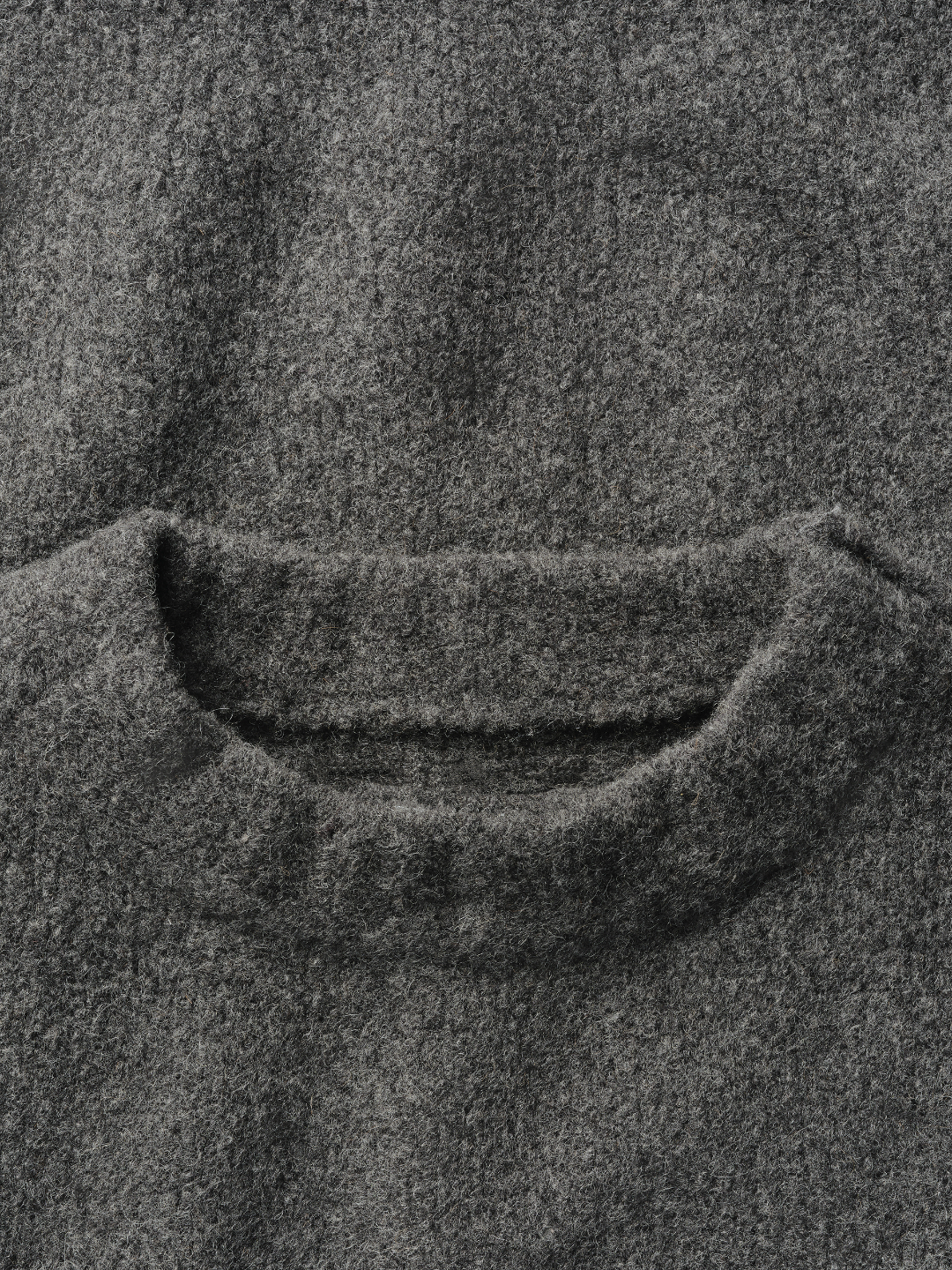 WOOL KNIT CREWNECK